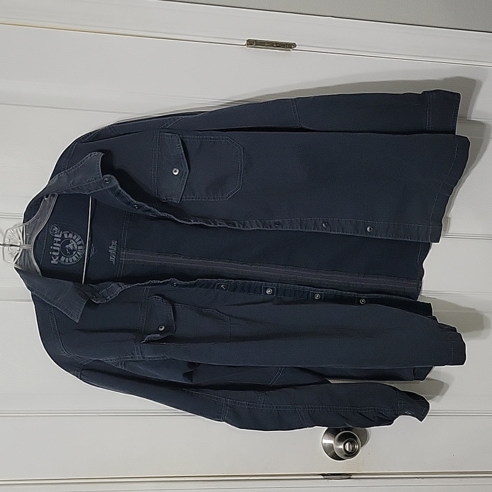 Kuhl Mens long sleeve snap front shirt